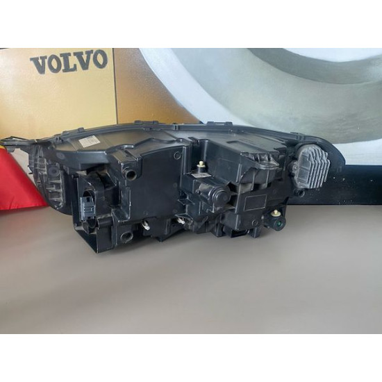 ☆美品☆車純正VOLVO LED ボルボXC90☆左ヘッドライト32228688 52-